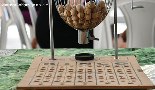 Giochi - La tombola degli aggettivi possessivi